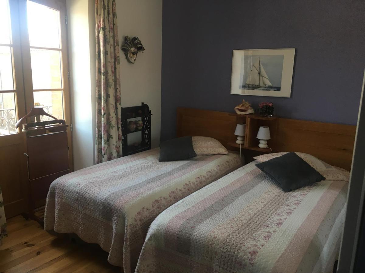 Entre Pays Basque Et Bearn Bed & Breakfast Lahontan ภายนอก รูปภาพ
