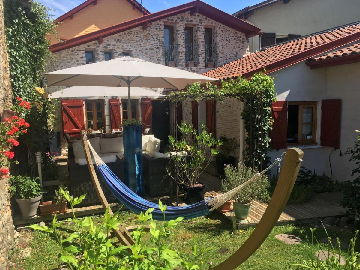 Entre Pays Basque Et Bearn Bed & Breakfast Lahontan ภายนอก รูปภาพ
